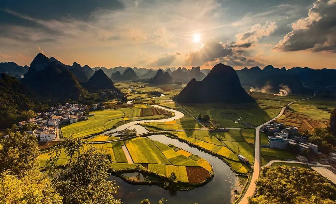 广西，亲爱的听众朋友们