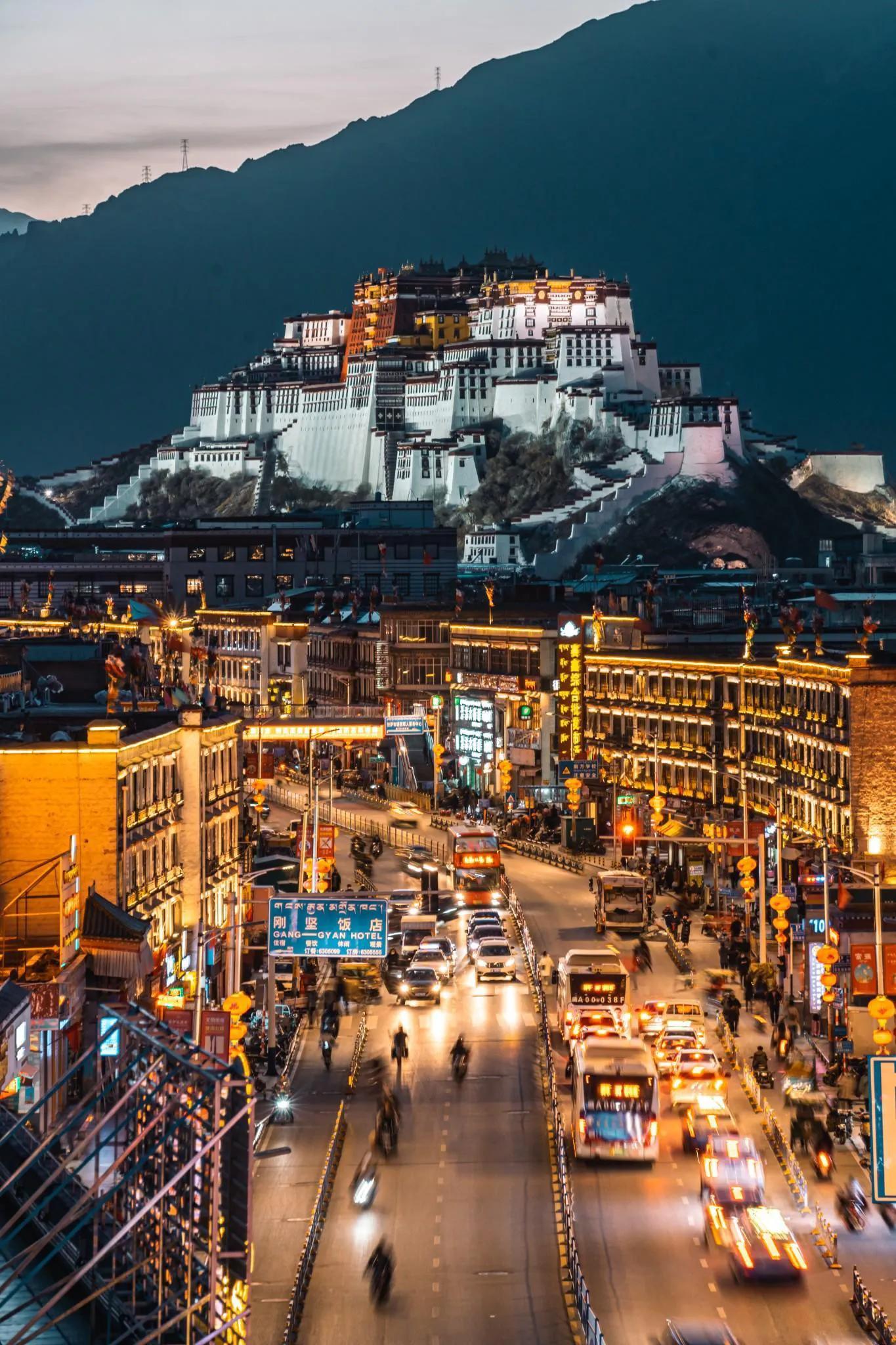 西藏,历史、文化与自然环境的深度探索