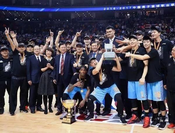 千年美梦，新疆，祖国西北角的诗意画卷