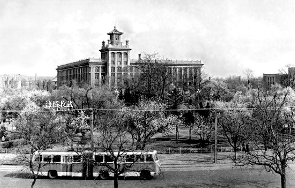 鞍山,亲爱的听众朋友们,大家好!